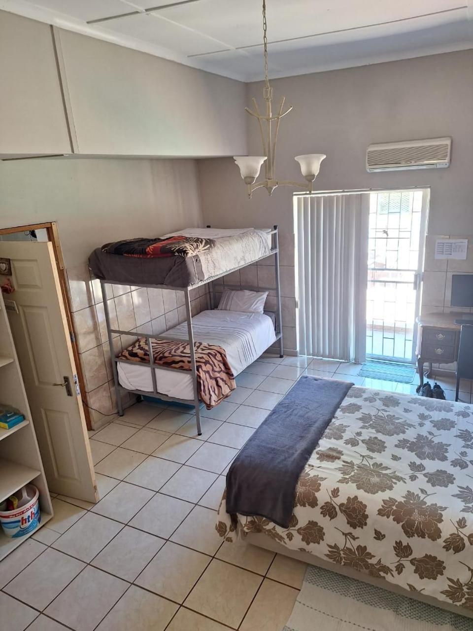 Bed and Breakfast Breaking Dawn Noupoort Exterior foto